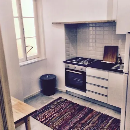 Huge 10 Bedroom In Principe Real. Heart Of Lisbon. Apartman *