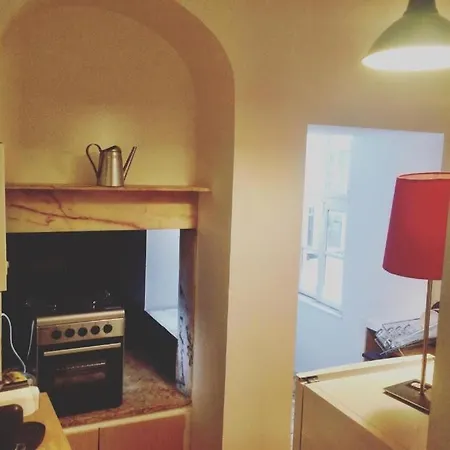 Huge 10 Bedroom In Principe Real. Heart Of Lisbon. Lejlighed